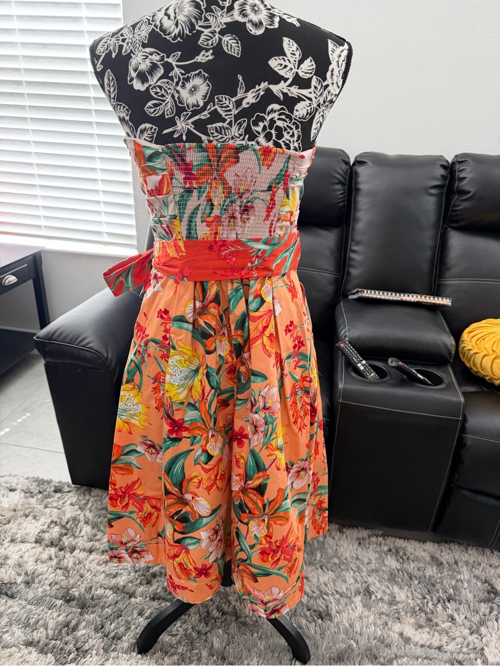 White House Black Market Orange/Cream Smocked Floral Dress w/removable straps - Picture 6 of 12